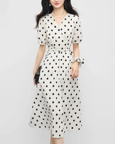 Robe en soie à pois – Manches courtes
